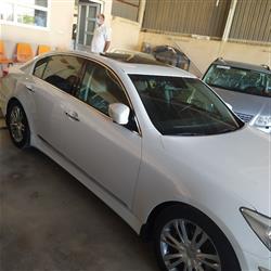 هیوندای جێنسس